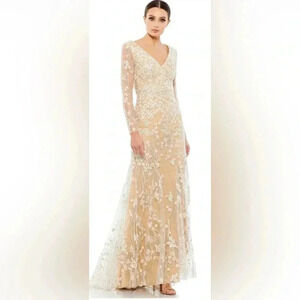MAC DUGGAL Embroidered V Neck Long Sleeve Trumpet Gown NWT 70239